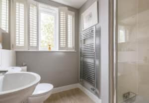 bathroom-plantation-shutters